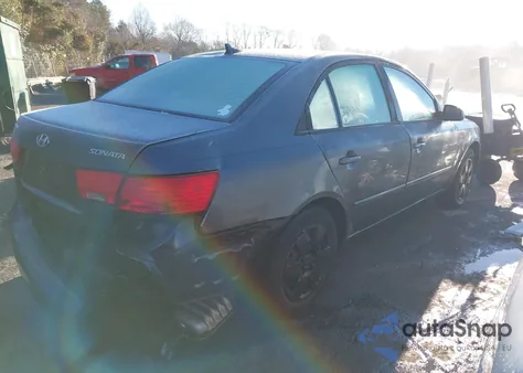 2009 Hyundai Sonata Gls z USA, uszkodzony, nr VIN 5NPET46C49H496393